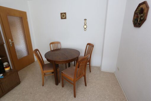 alter Ess - Speisetisch rund ausziehbar + 4 Stühle